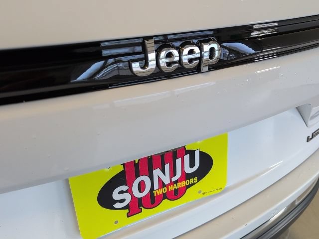 Used 2023 Jeep Grand Cherokee Limited AWD/4WD image 36