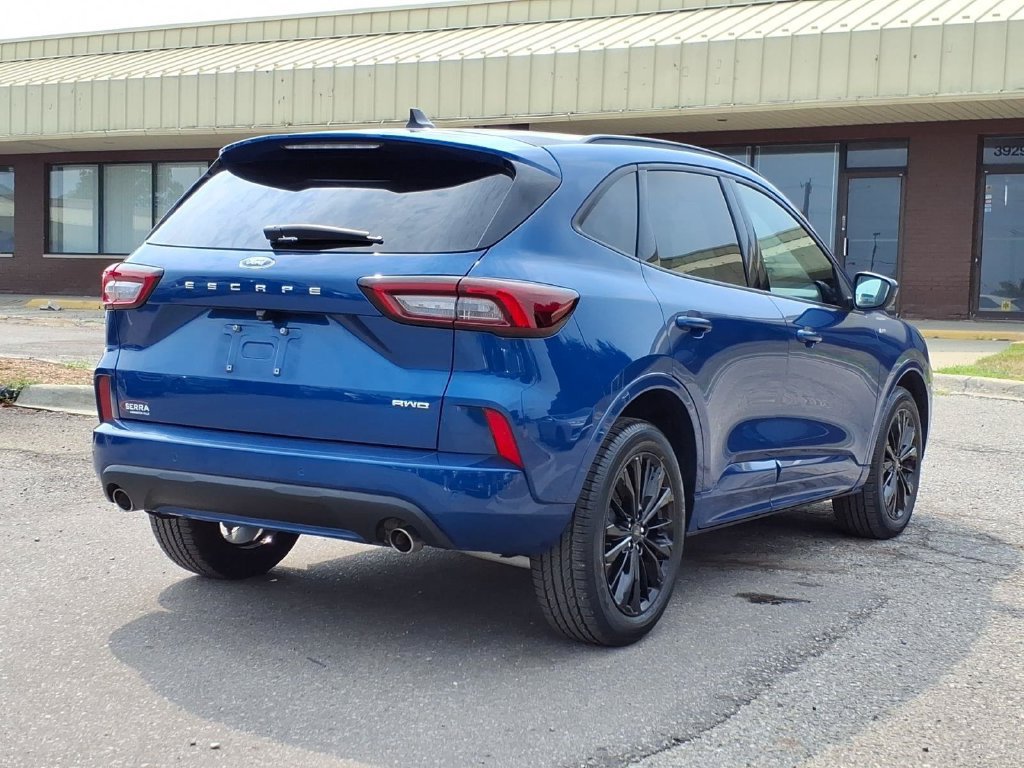Certified 2023 Ford Escape ST-Line Elite AWD/4WD image 5