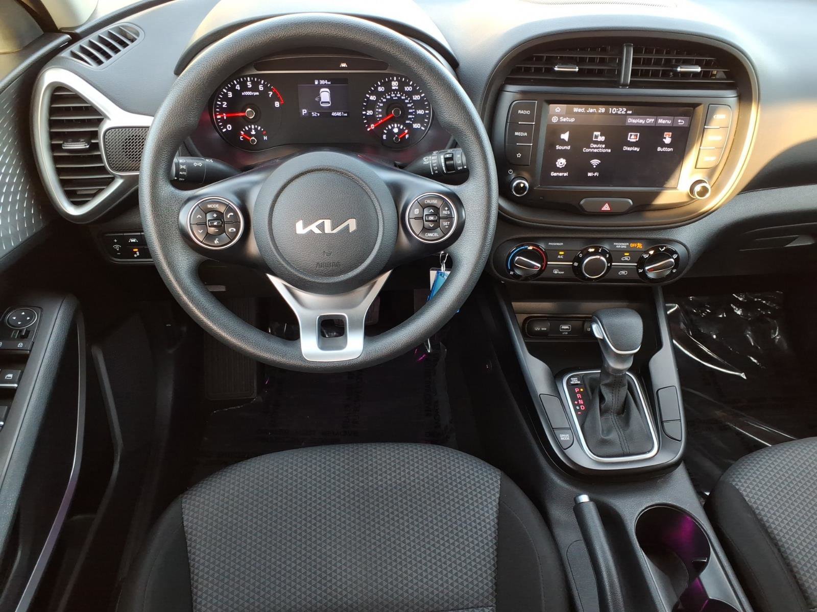 Used 2022 Kia Soul LX w/ Technology Package image 15