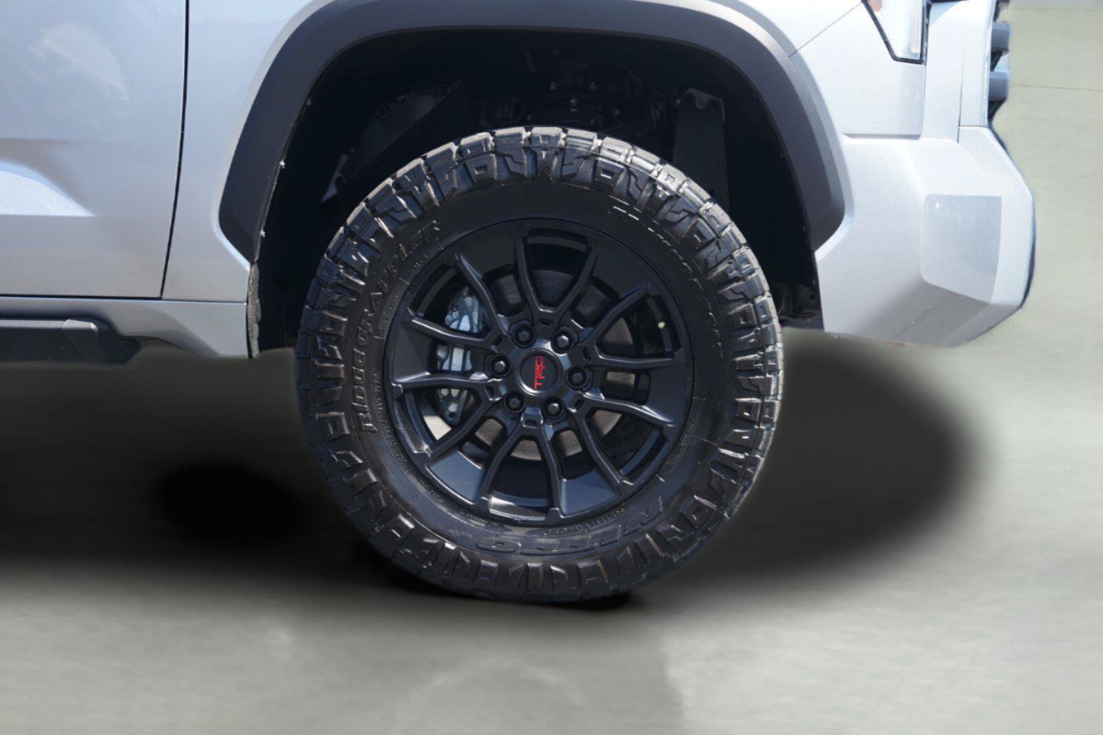 Used 2025 Toyota Tundra SR5 w/ SR5 Premium Package AWD/4WD image 4