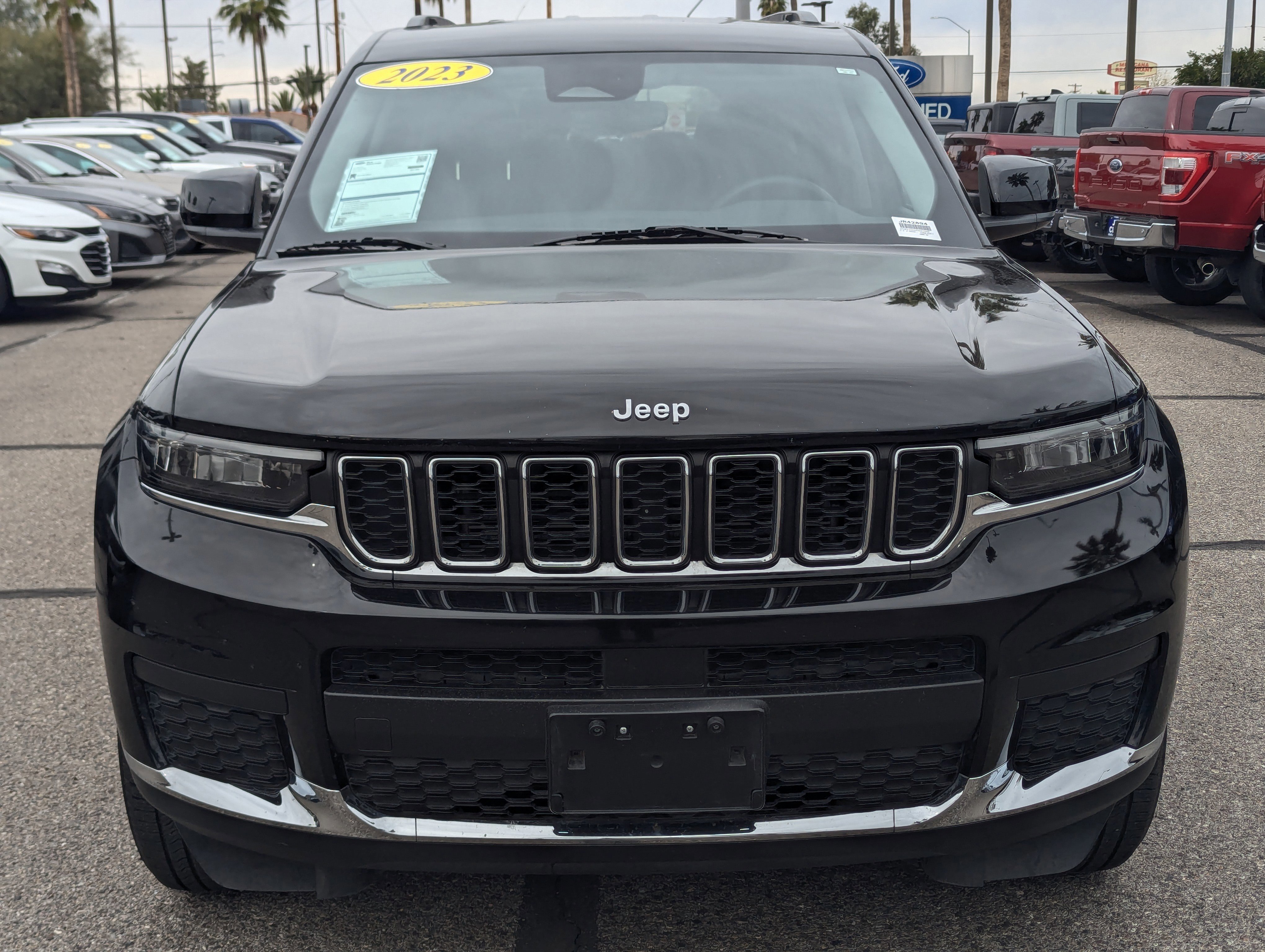 Used 2023 Jeep Grand Cherokee L Laredo image 6