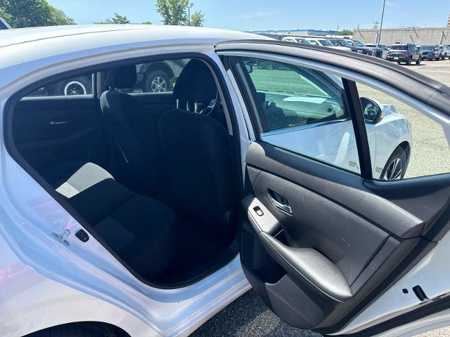 Used 2021 Nissan Sentra SV FWD image 9