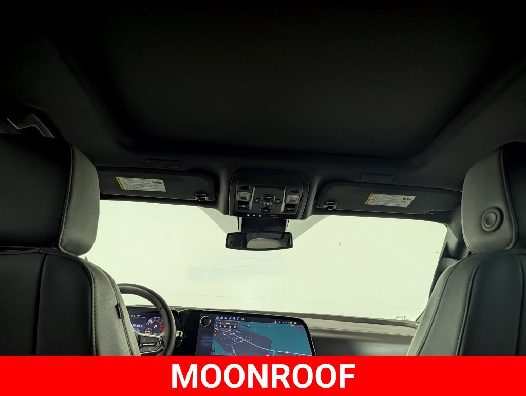 Used 2025 Chevrolet Suburban Z71 w/ Z71 Off-Road Package AWD/4WD image 13