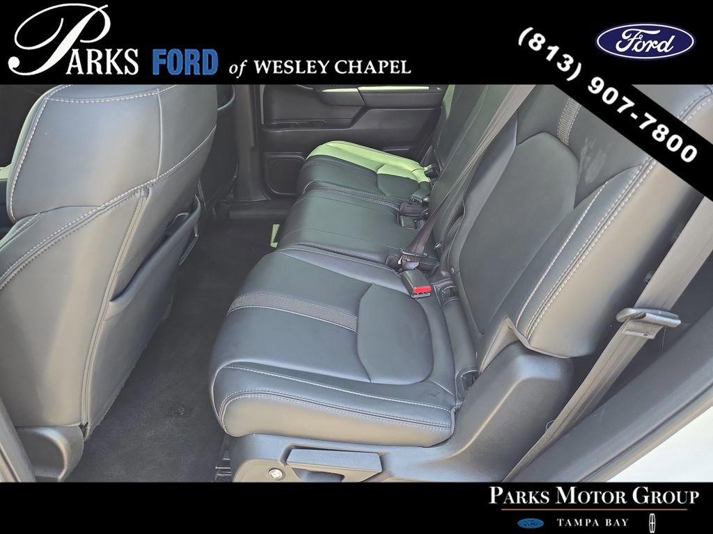 Used 2023 Honda Pilot Touring image 15