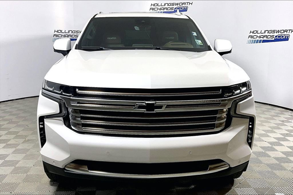 Used 2023 Chevrolet Suburban High Country AWD/4WD image 2