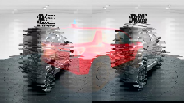 Used 2025 GMC Terrain Elevation w/ Black Edition image 5