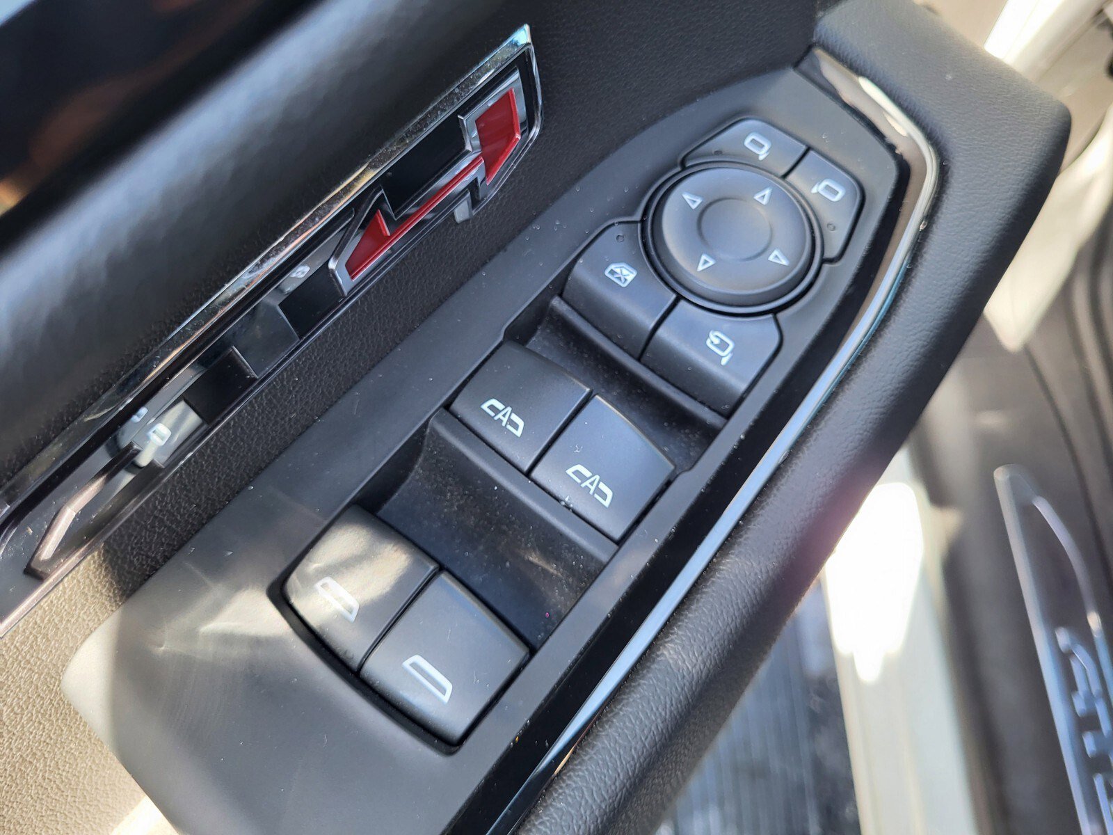 Used 2022 GMC Sierra 1500 AT4 w/ AT4 Premium Package image 19