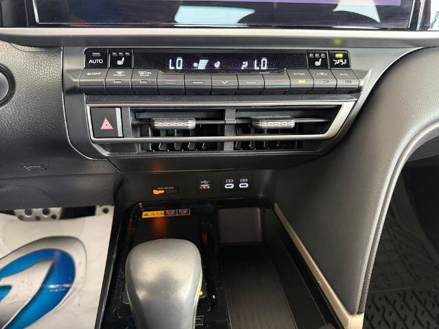 Used 2025 Toyota Camry XSE FWD image 14