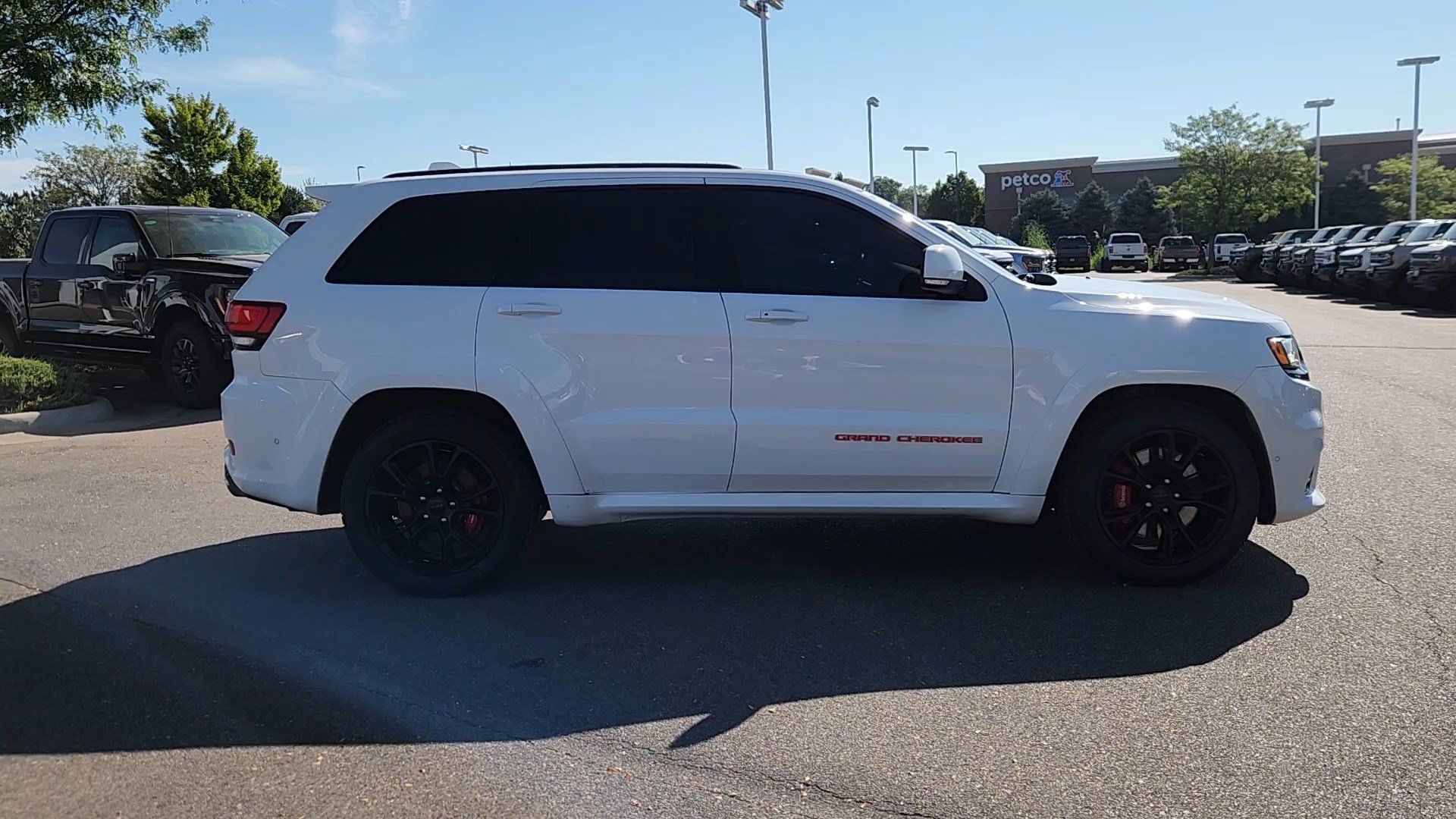 Used 2017 Jeep Grand Cherokee SRT AWD/4WD image 11