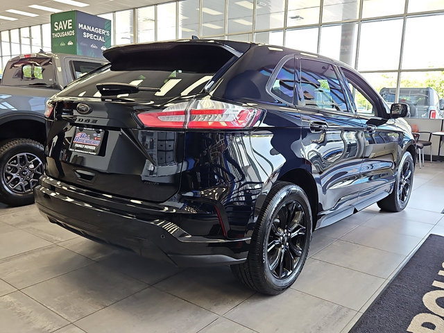 Certified 2024 Ford Edge SE w/ Black Appearance Package AWD/4WD image 7