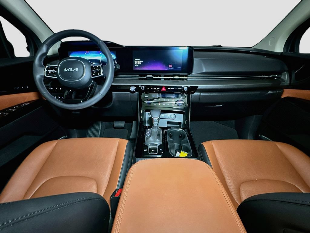Used 2024 Kia Carnival SX FWD image 12