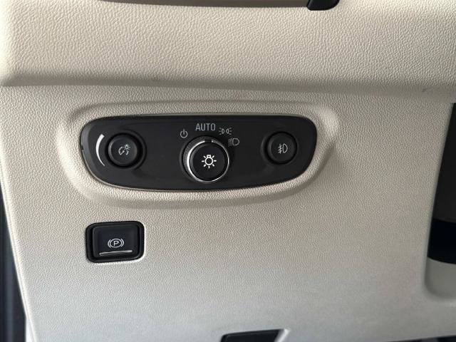 Used 2020 GMC Terrain Denali w/ Denali Premium Package FWD image 26