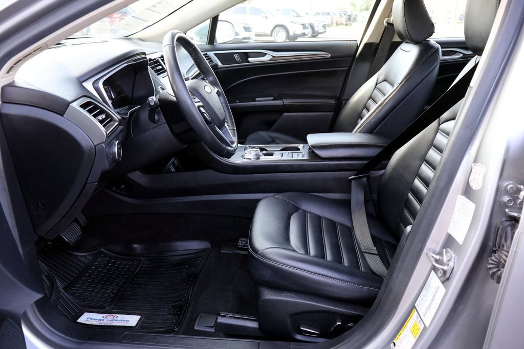 Certified 2020 Ford Fusion SEL FWD image 29