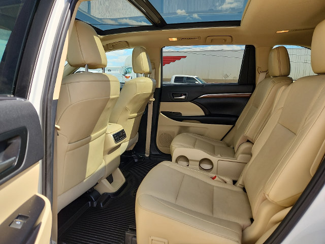 Used 2019 Toyota Highlander Limited Platinum w/ Protection Package #3 AWD/4WD image 9