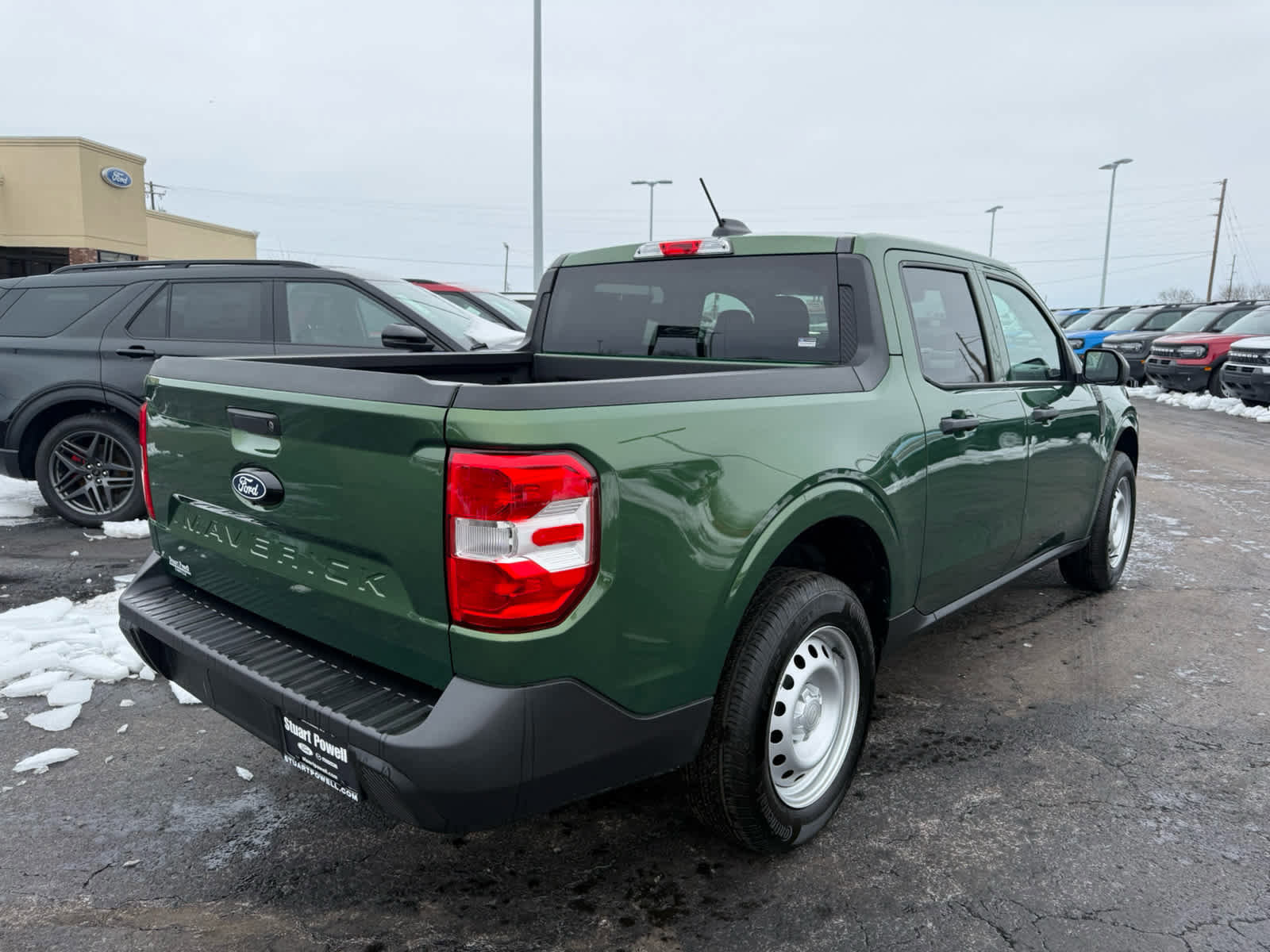 Certified 2025 Ford Maverick XL image 3