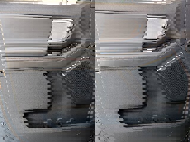 Certified 2025 Ford Expedition Active image 11