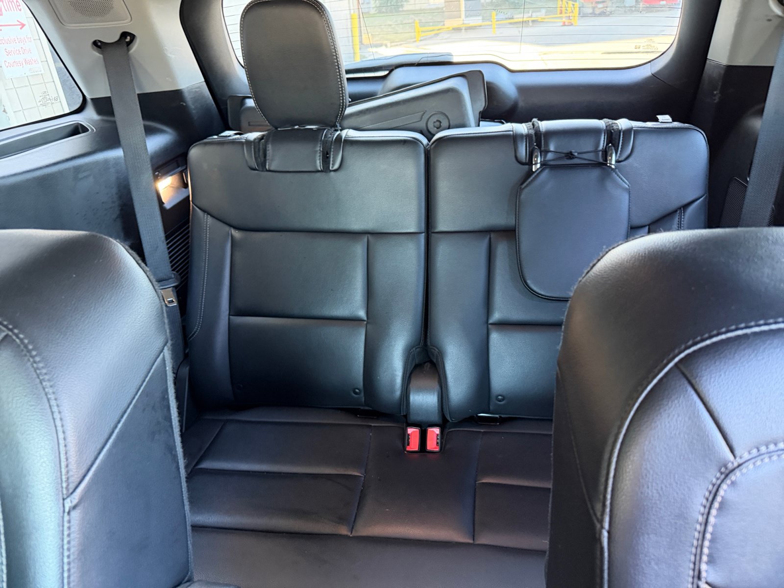Certified 2024 Ford Explorer Limited RWD image 23