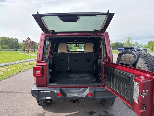 Used 2021 Jeep Wrangler Unlimited Sahara w/ Uconnect 4C Nav & Sound Group AWD/4WD image 10