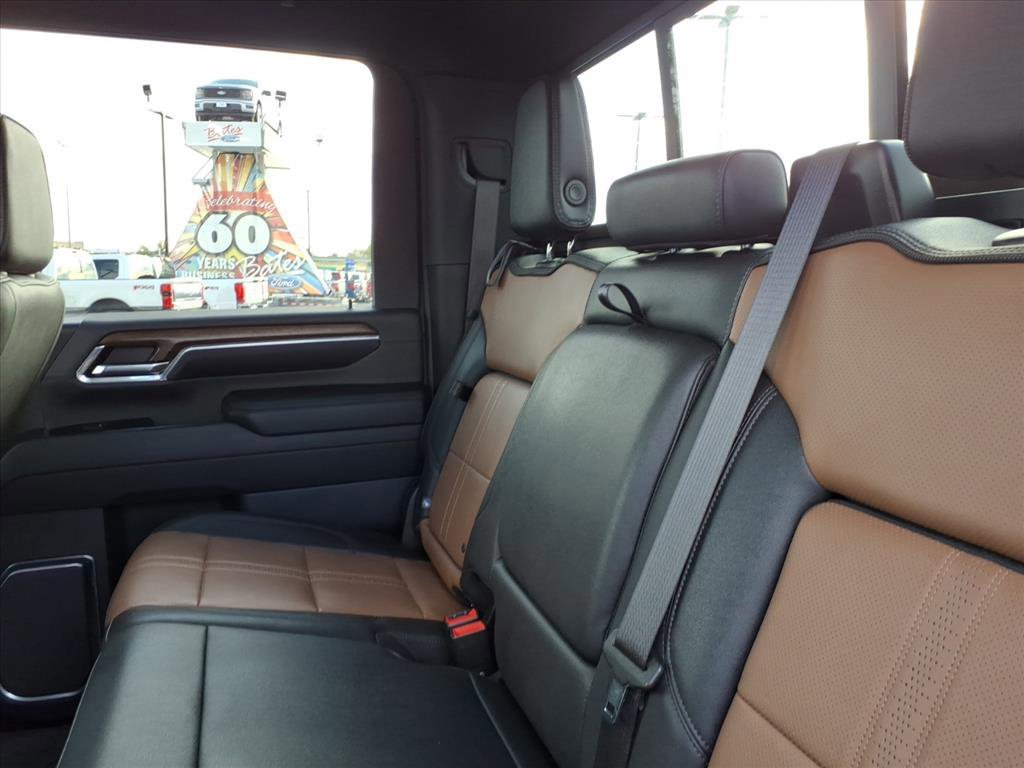 Used 2024 Chevrolet Silverado 2500 High Country w/ High Country Premium Package image 14