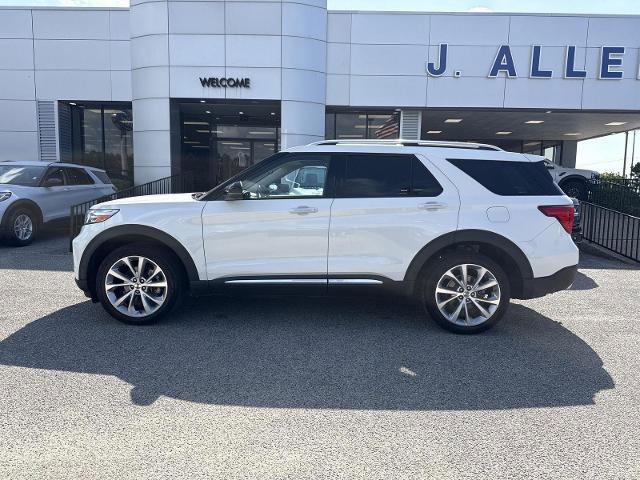 Certified 2022 Ford Explorer Platinum w/ Equipment Group 601A AWD/4WD image 2