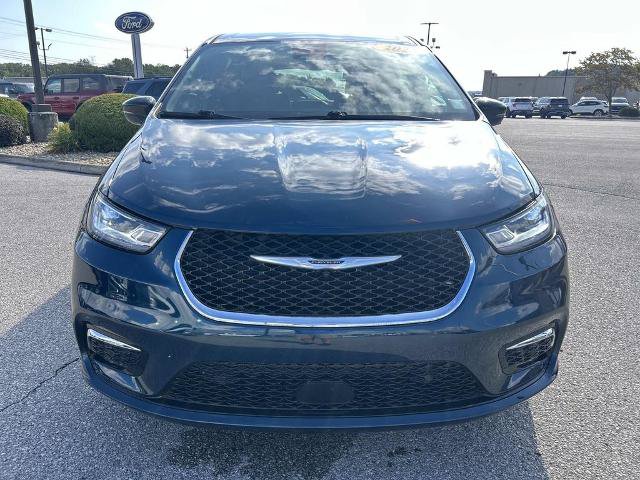 Used 2025 Chrysler Pacifica Select FWD image 9
