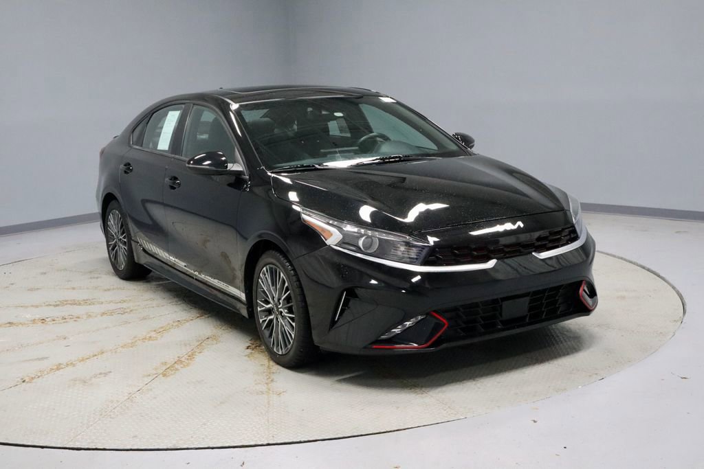Used 2023 Kia Forte GT-Line w/ GT-Line Premium Package FWD image 7