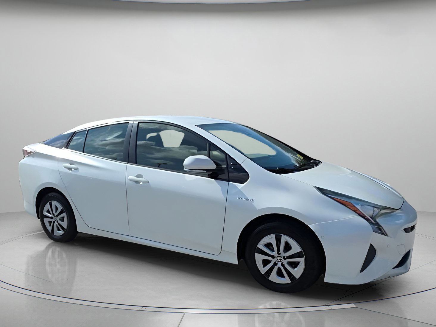 Used 2017 Toyota Prius Four image 27