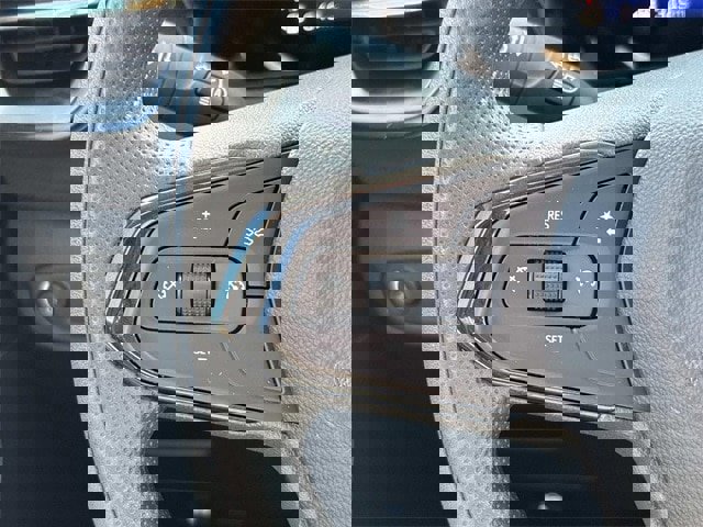 Used 2025 Chevrolet TrailBlazer LT image 28