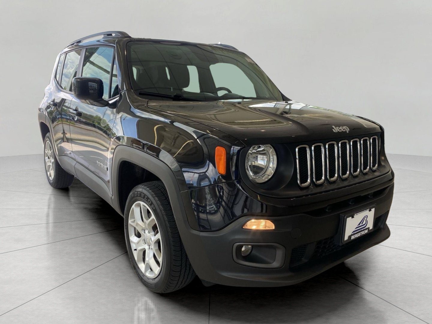 Used 2018 Jeep Renegade Latitude w/ Cold Weather Group