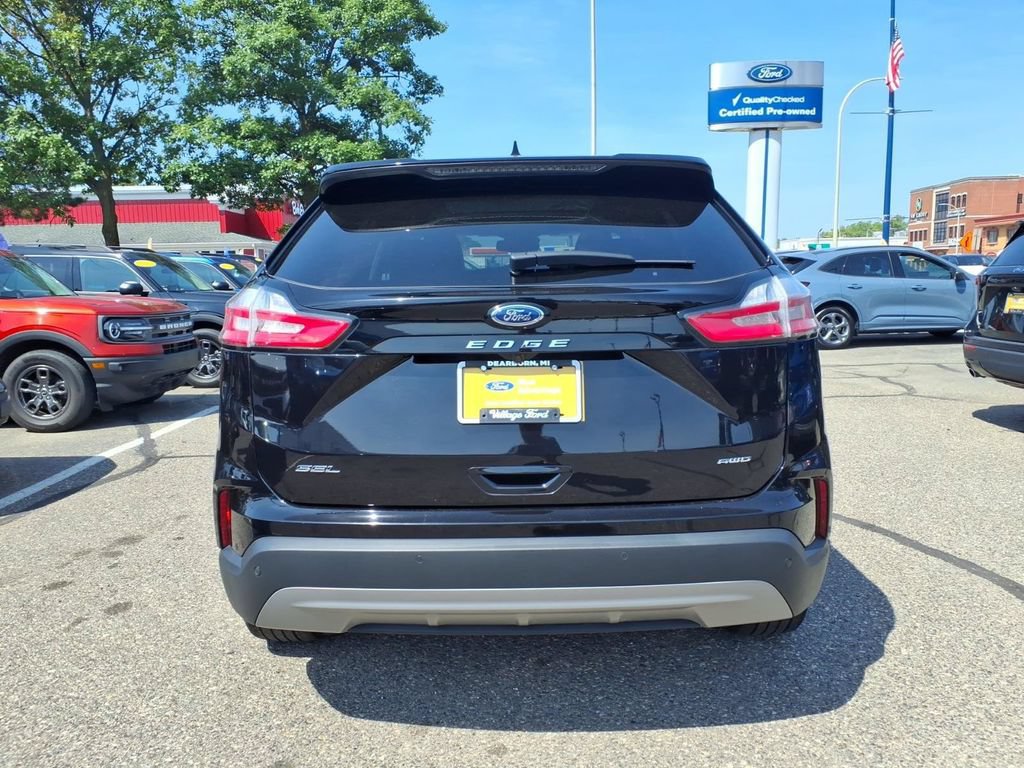 Certified 2024 Ford Edge SEL w/ Convenience Package AWD/4WD image 7