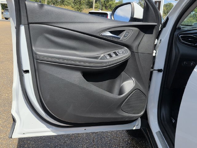 Used 2022 Buick Encore GX Select FWD image 16