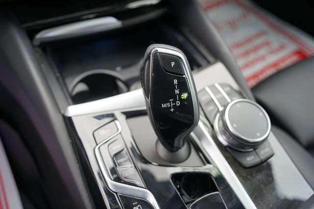 Used 2023 BMW 530e xDrive w/ Premium Package image 16