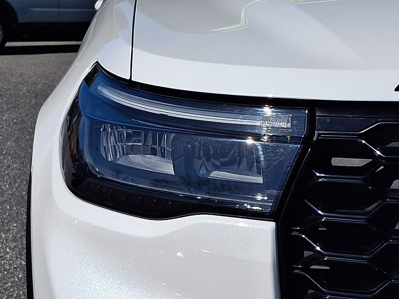 Certified 2025 Ford Explorer ST w/ Sun And Sound Package AWD/4WD image 9
