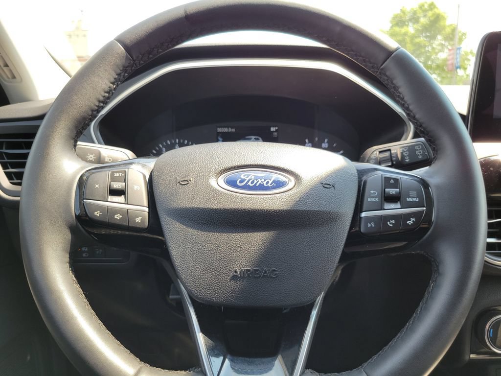 Certified 2022 Ford Escape SE w/ SE Sport Appearance Package AWD/4WD image 10