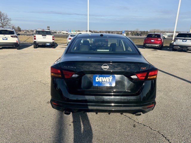 Used 2024 Nissan Altima 2.5 SR image 5