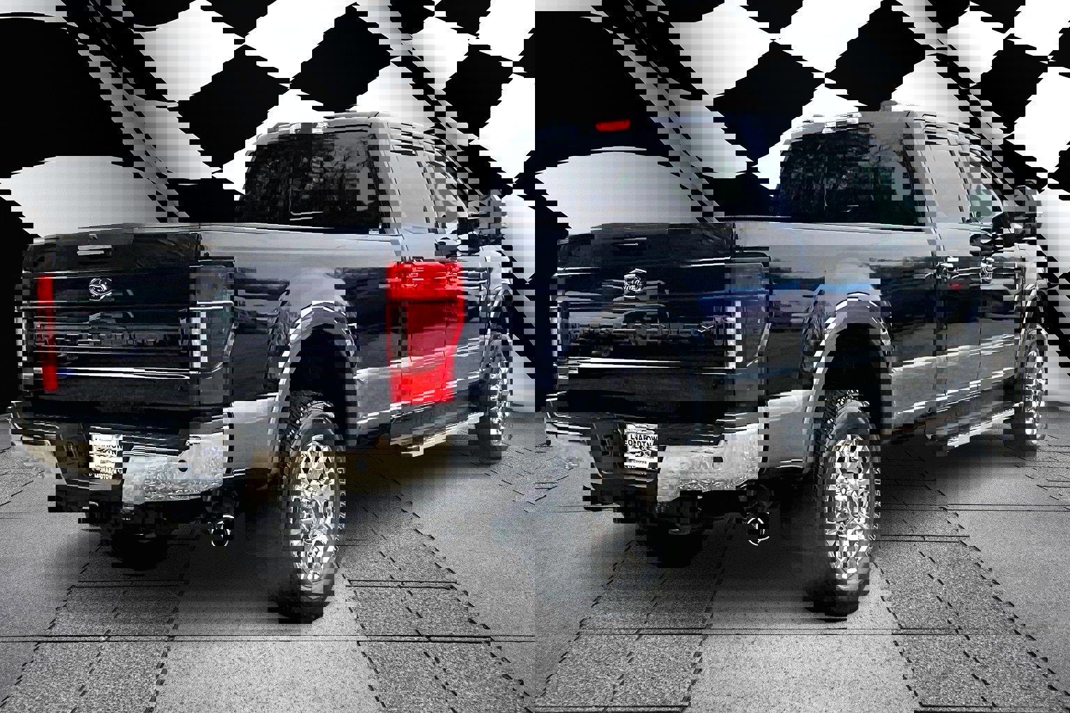 Certified 2022 Ford F350 Lariat w/ Lariat Ultimate Package image 4