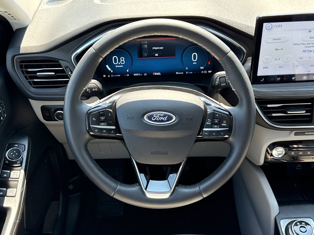 Certified 2023 Ford Escape Platinum image 24