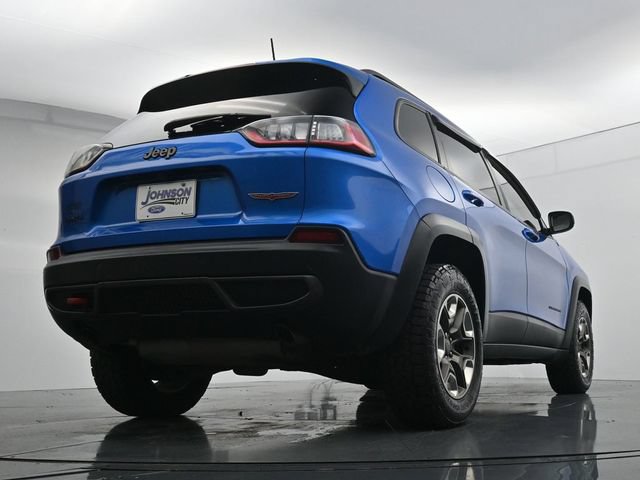 Used 2019 Jeep Cherokee Trailhawk w/ Comfort/Convenience Group AWD/4WD image 34