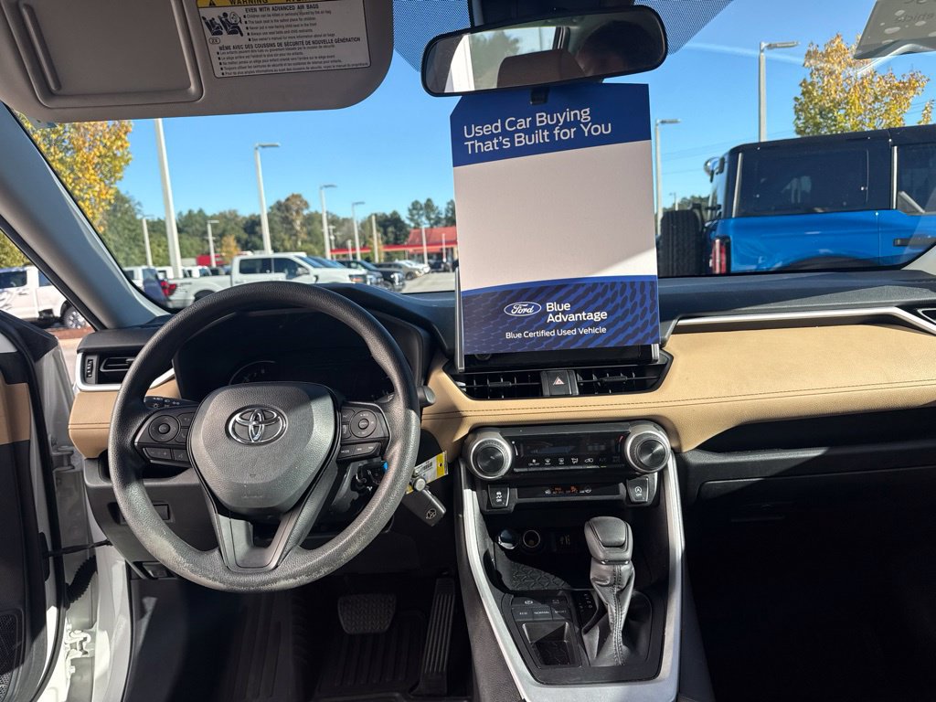 Used 2024 Toyota RAV4 LE FWD image 24