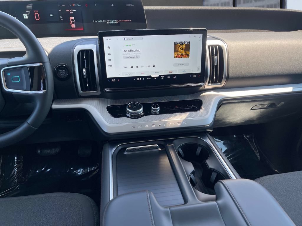 Certified 2025 Ford Expedition Active RWD image 15