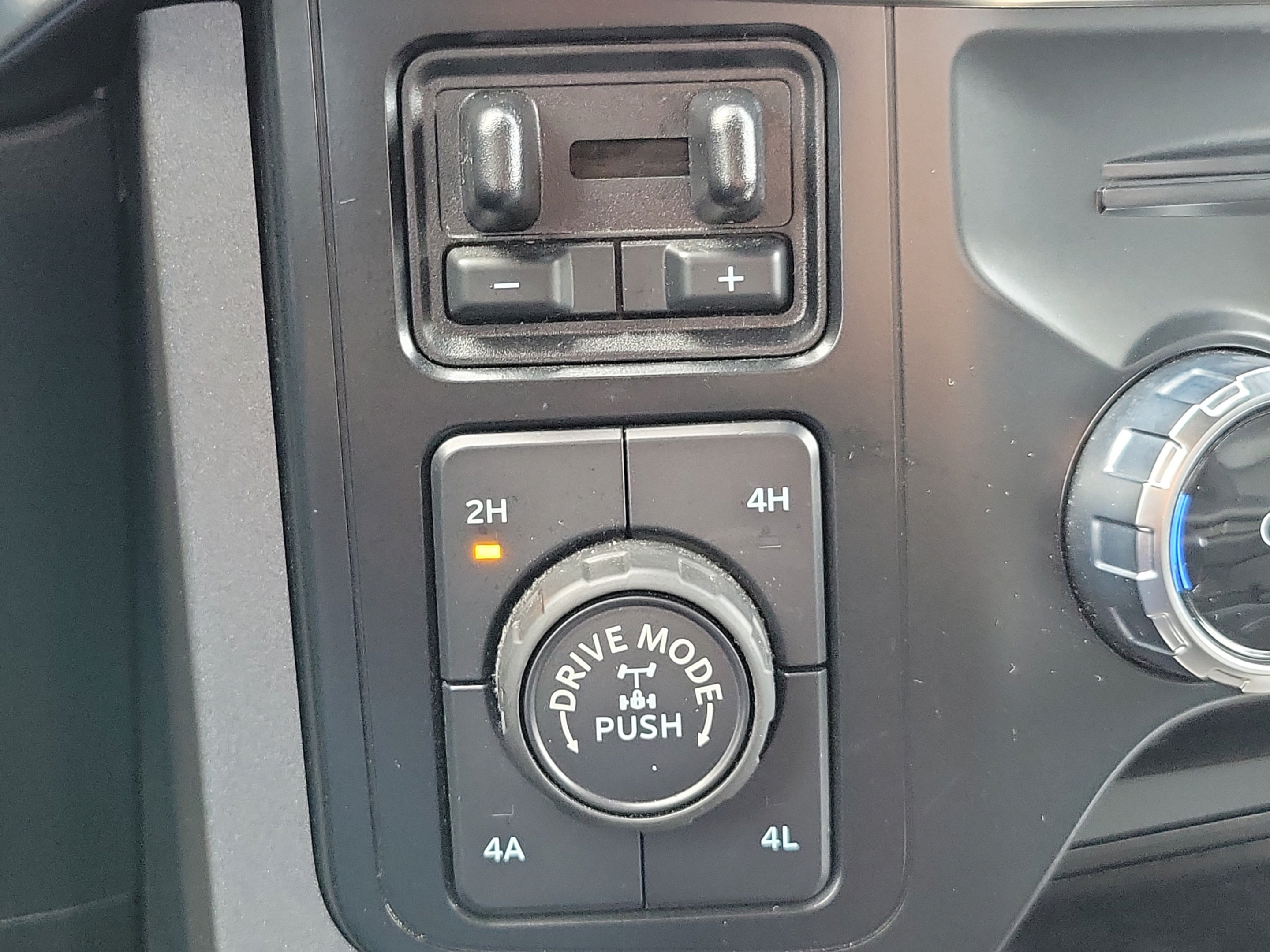 Certified 2023 Ford F150 Lariat w/ Max Trailer Tow Package AWD/4WD image 26