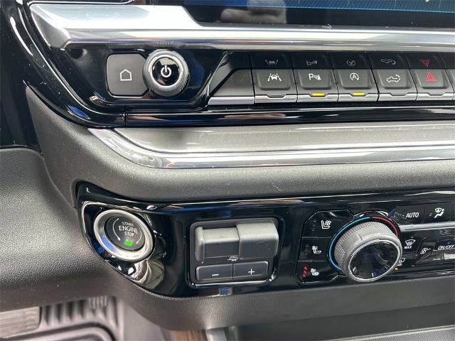 Used 2024 Chevrolet Silverado 1500 High Country w/ Technology Package image 31