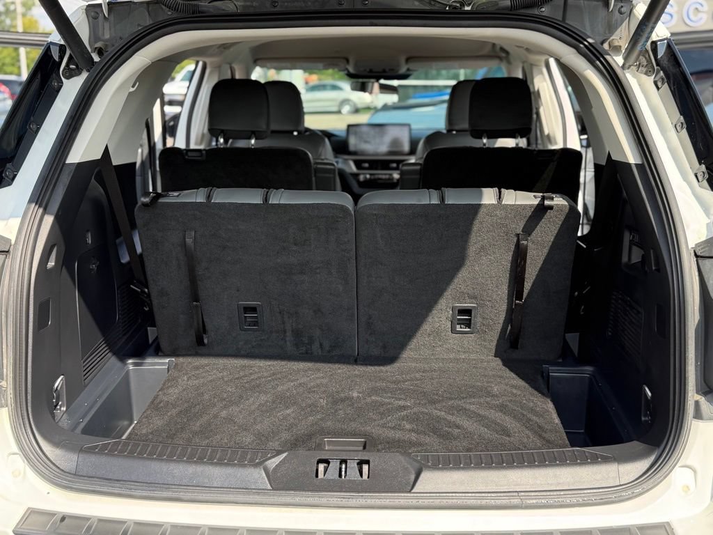 Certified 2025 Ford Explorer Active w/ Active Comfort Package AWD/4WD image 21