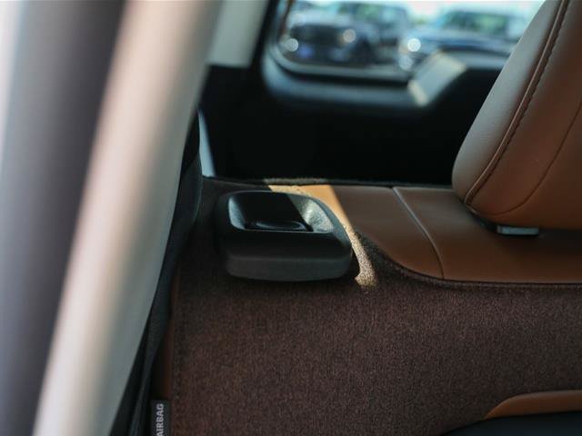 Certified 2025 Ford Bronco Sport Outer Banks w/ Outer Banks Tech Package+ AWD/4WD image 33