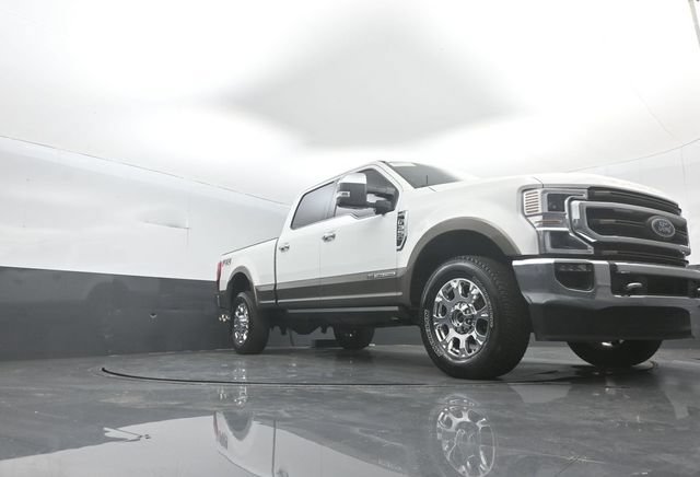 Certified 2022 Ford F350 King Ranch w/ King Ranch Ultimate Package AWD/4WD image 34