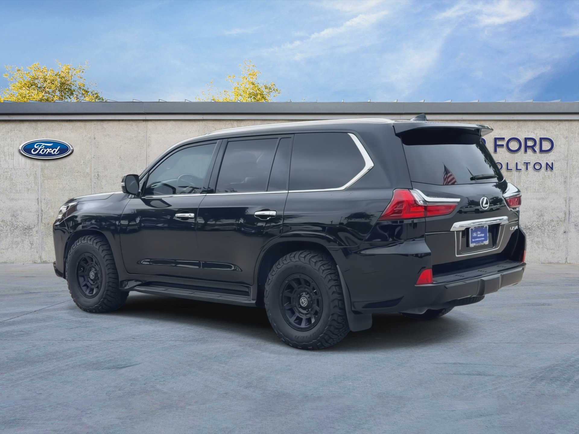 Used 2018 Lexus LX 570 4WD image 6