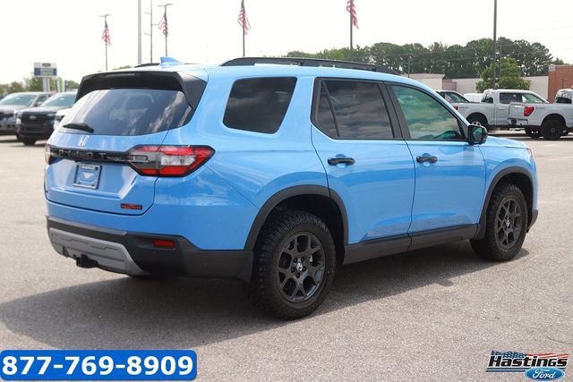 Used 2023 Honda Pilot TrailSport image 5