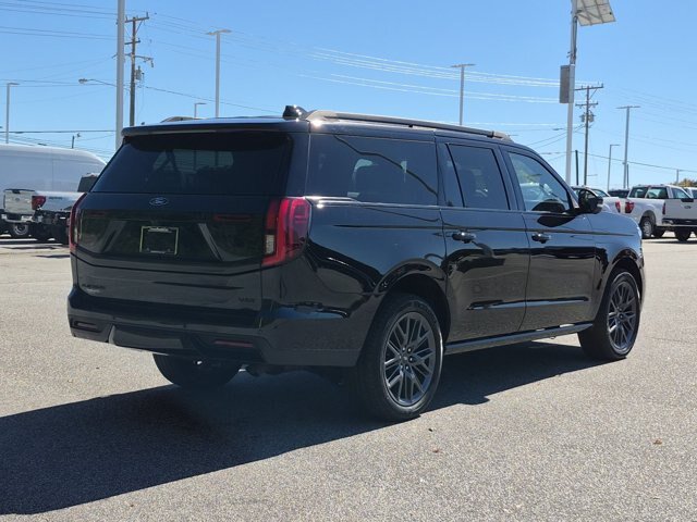 Certified 2025 Ford Expedition Max Platinum w/ Stealth Performance Package AWD/4WD image 4