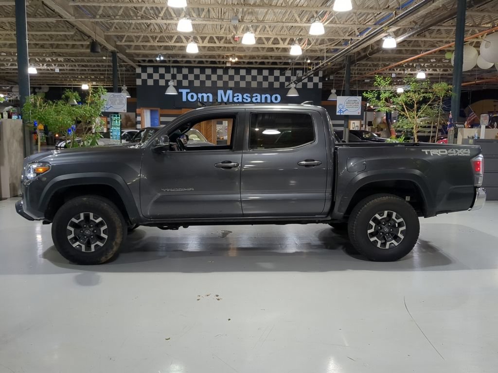 Used 2021 Toyota Tacoma TRD Off-Road AWD/4WD image 11