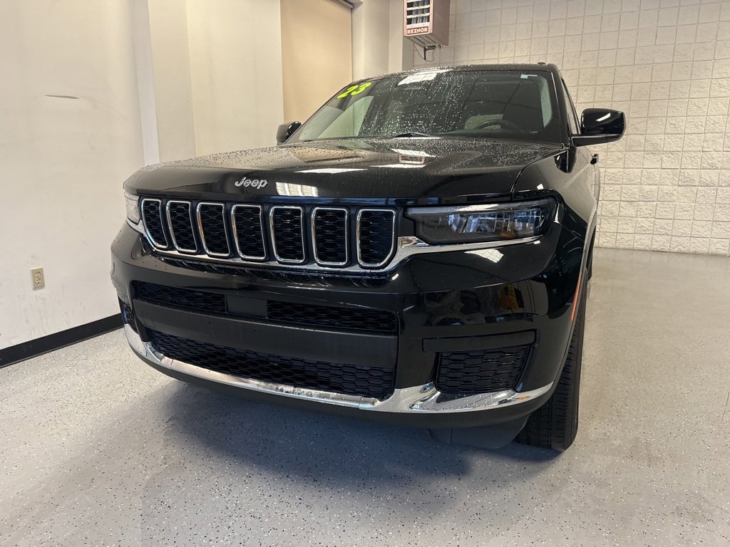Used 2023 Jeep Grand Cherokee L Laredo image 13